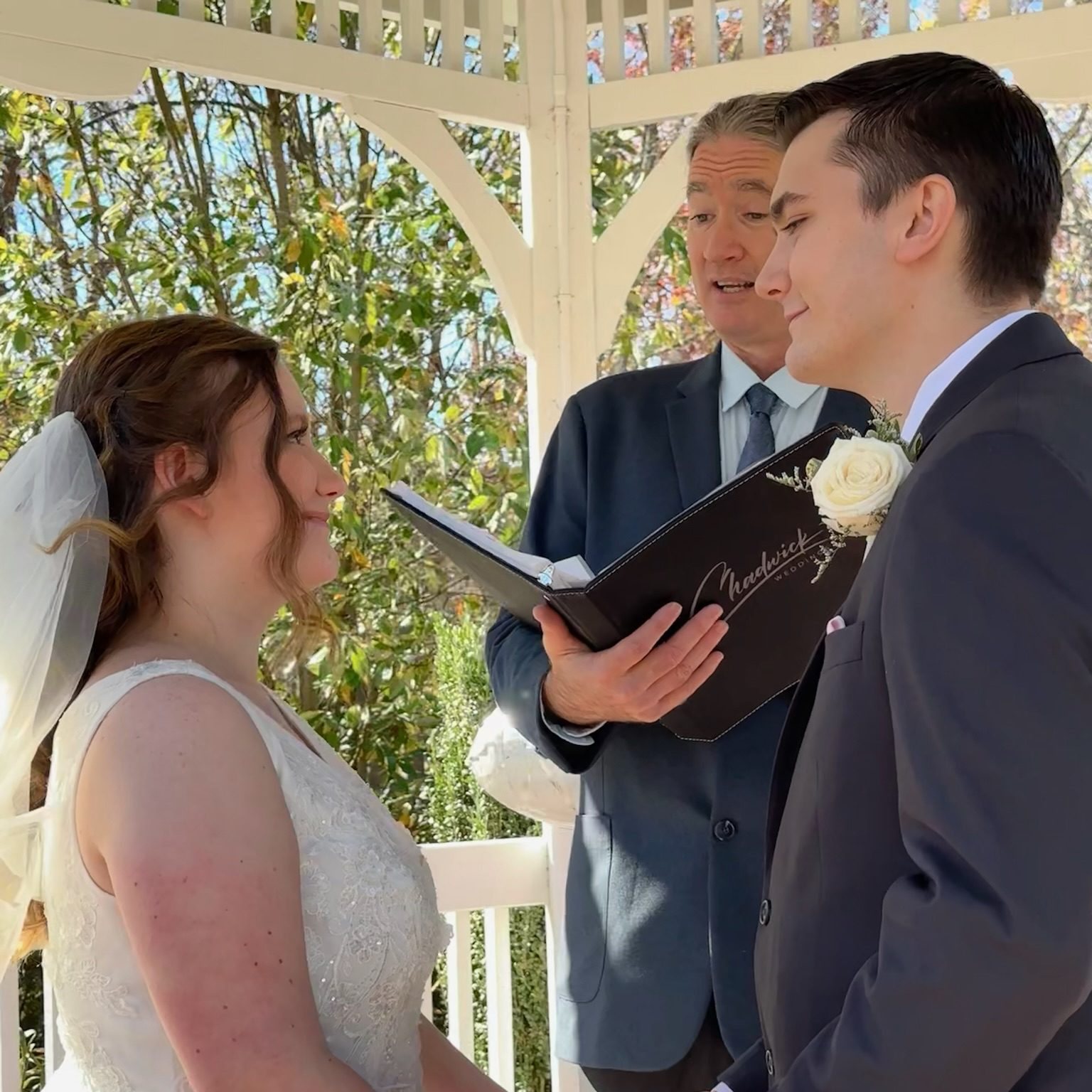 Sayen Gardens Wedding Officiant: Angelina and Joshua