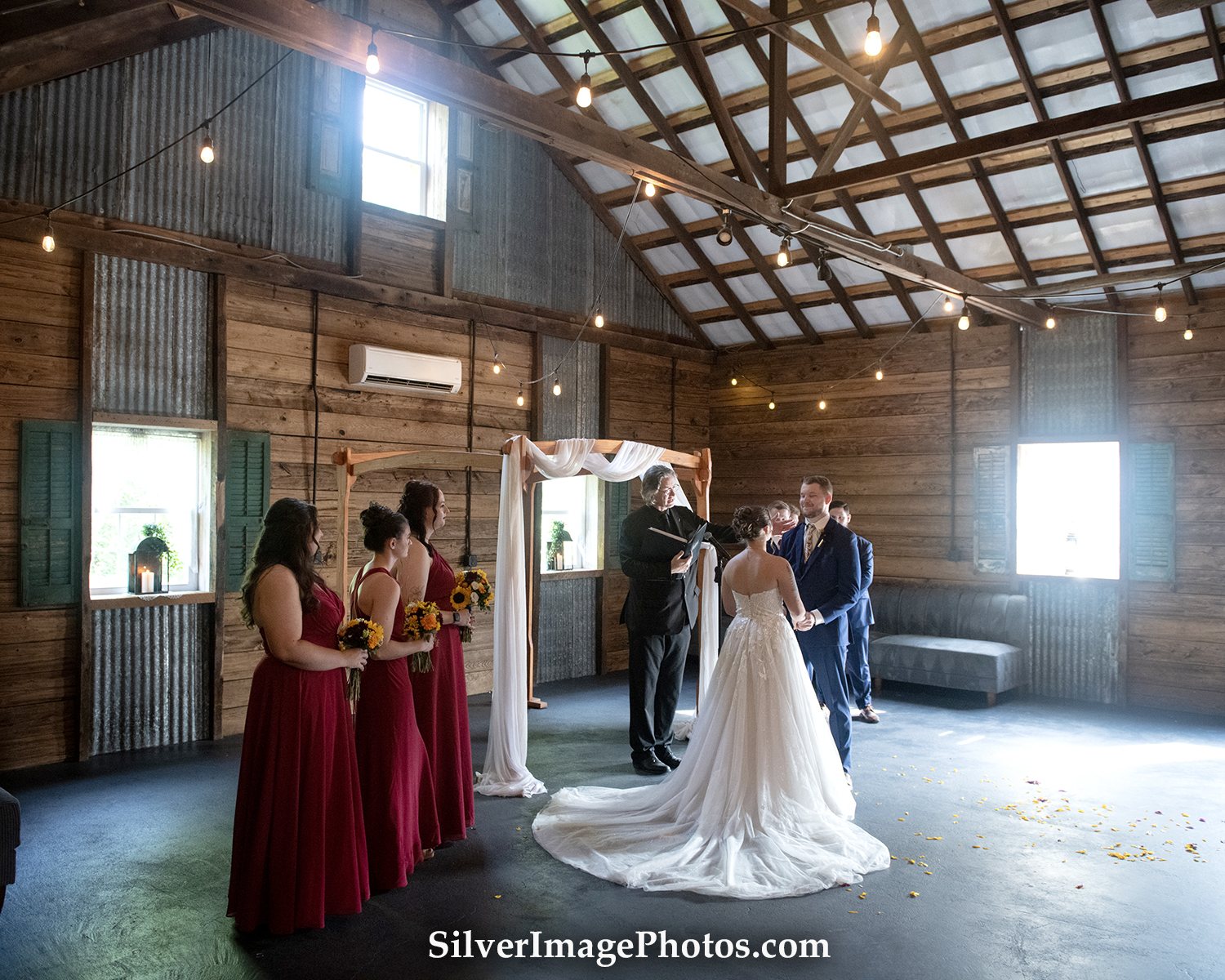 Cecil Creek Farm Wedding Officiant - Photo by Silver Image Photography